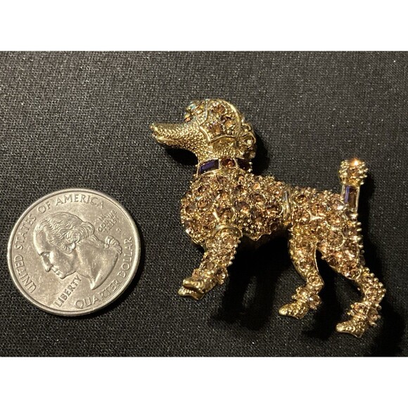 Vintage Kenneth J Lane Rhinestone Poodle Gold Tone, Rhinestone Brooch - Picture 4 of 6